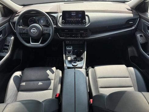 Certified 2023 Nissan Rogue SV w/ SV Premium B Package AWD/4WD image 9