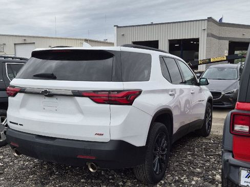 Used 2023 Chevrolet Traverse RS AWD/4WD image 3