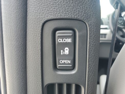 Used 2024 Honda Odyssey EX-L image 15