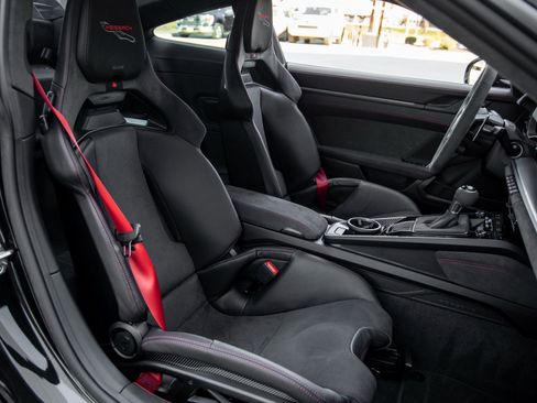 Certified 2025 Porsche 911 GT3 image 41