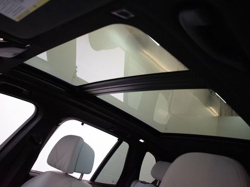 Certified 2023 BMW X5 xDrive40i w/ Executive Package image 21