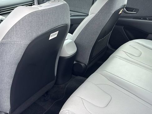Used 2023 Hyundai Elantra Limited FWD image 30
