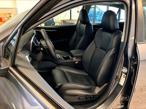 Used 2025 Subaru Legacy Touring XT image 9