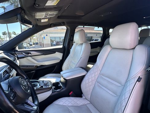Used 2023 MAZDA CX-9 Signature image 15