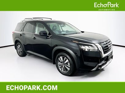 Used 2024 Nissan Pathfinder SL