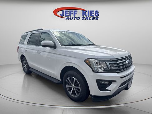 Used 2019 Ford Expedition XLT RWD image 3