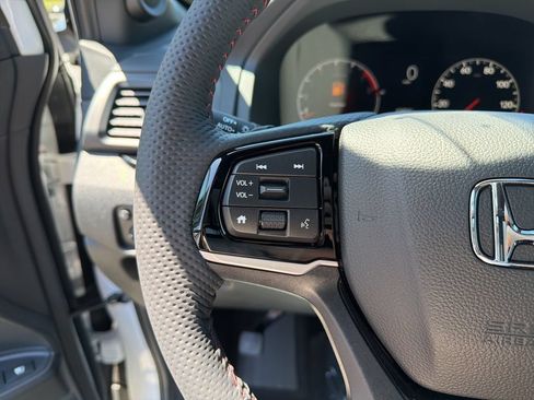 New 2026 Honda Ridgeline Black Edition image 15