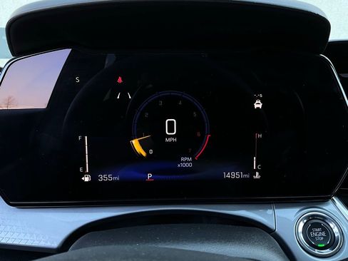 Used 2025 Chevrolet Trax LT image 36