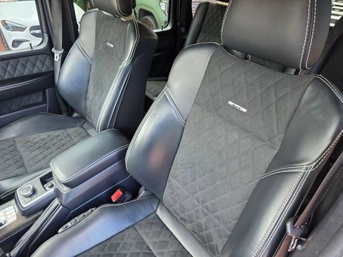 Used 2018 Mercedes-Benz G 550 Squared image 11