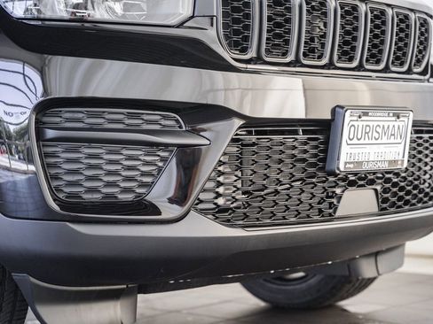 New 2025 Jeep Grand Cherokee image 13