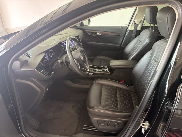 Used 2021 Buick Envision Avenir w/ Technology Package II FWD image 7