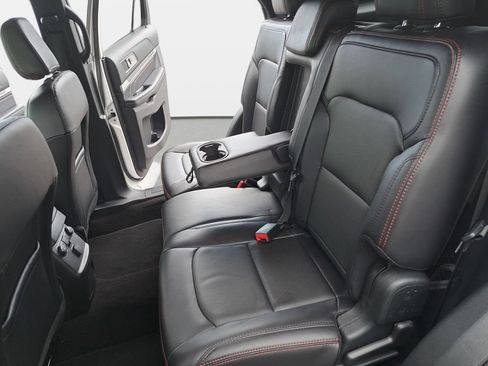 Used 2019 Ford Explorer Sport AWD/4WD image 17