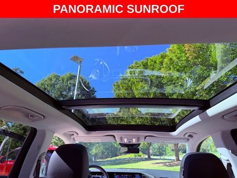 Used 2024 Mercedes-Benz GLE 350 4MATIC w/ Winter Package image 5