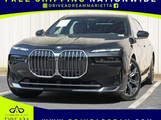 Used 2025 BMW i7 xDrive60 w/ Executive Package AWD/4WD video 1