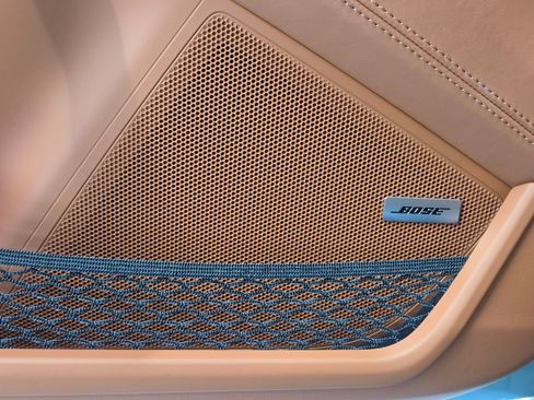 Certified 2024 Porsche 911 Targa 4S RWD image 15