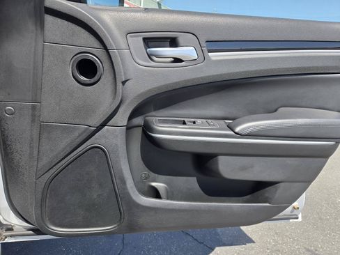 Used 2023 Chrysler 300 Touring RWD image 33