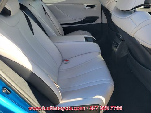 Certified 2019 Toyota Mirai image 13