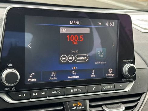 Used 2025 Nissan Altima 2.5 SV AWD/4WD image 14