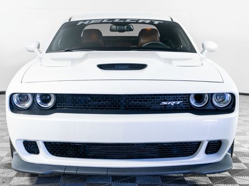 Used 2015 Dodge Challenger SRT Hellcat image 22