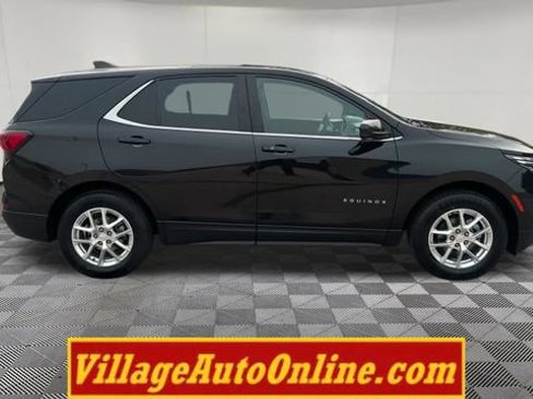 Used 2022 Chevrolet Equinox LT w/ Driver Convenience Package AWD/4WD image 45
