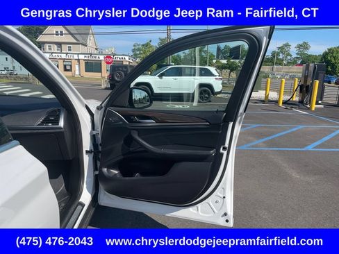 Used 2018 BMW X3 xDrive30i w/ Driving Assistance Package AWD/4WD image 12