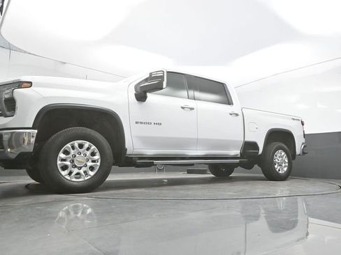Used 2024 Chevrolet Silverado 2500 LTZ image 33