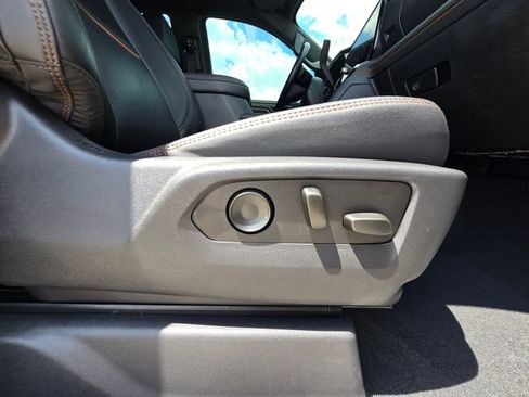 Used 2024 GMC Sierra 2500 AT4 w/ AT4 Premium Plus Package AWD/4WD image 20