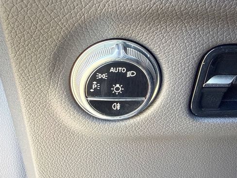 Used 2023 Mercedes-Benz EQS 450+ 4MATIC SUV image 30