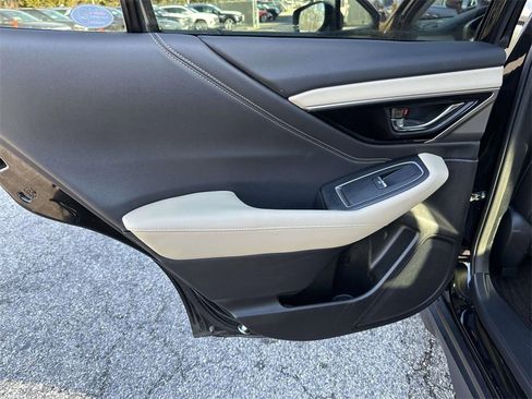 Used 2023 Subaru Outback Limited image 17