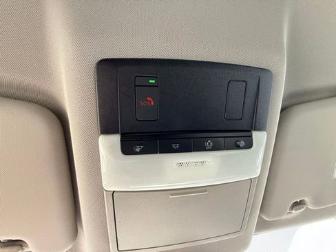 Used 2023 Nissan Rogue SV FWD image 24