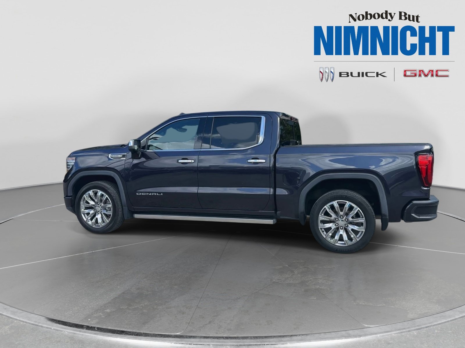 Certified 2022 GMC Sierra 1500 Denali w/ Denali Reserve Package AWD/4WD image 5
