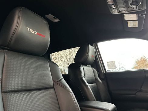 Used 2018 Toyota Tacoma TRD Pro image 16