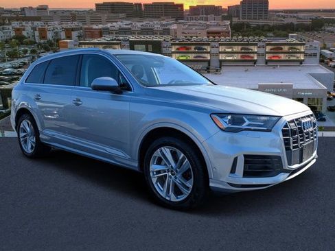 Used 2022 Audi Q7 3.0T Premium Plus w/ Premium Plus Package AWD/4WD image 1