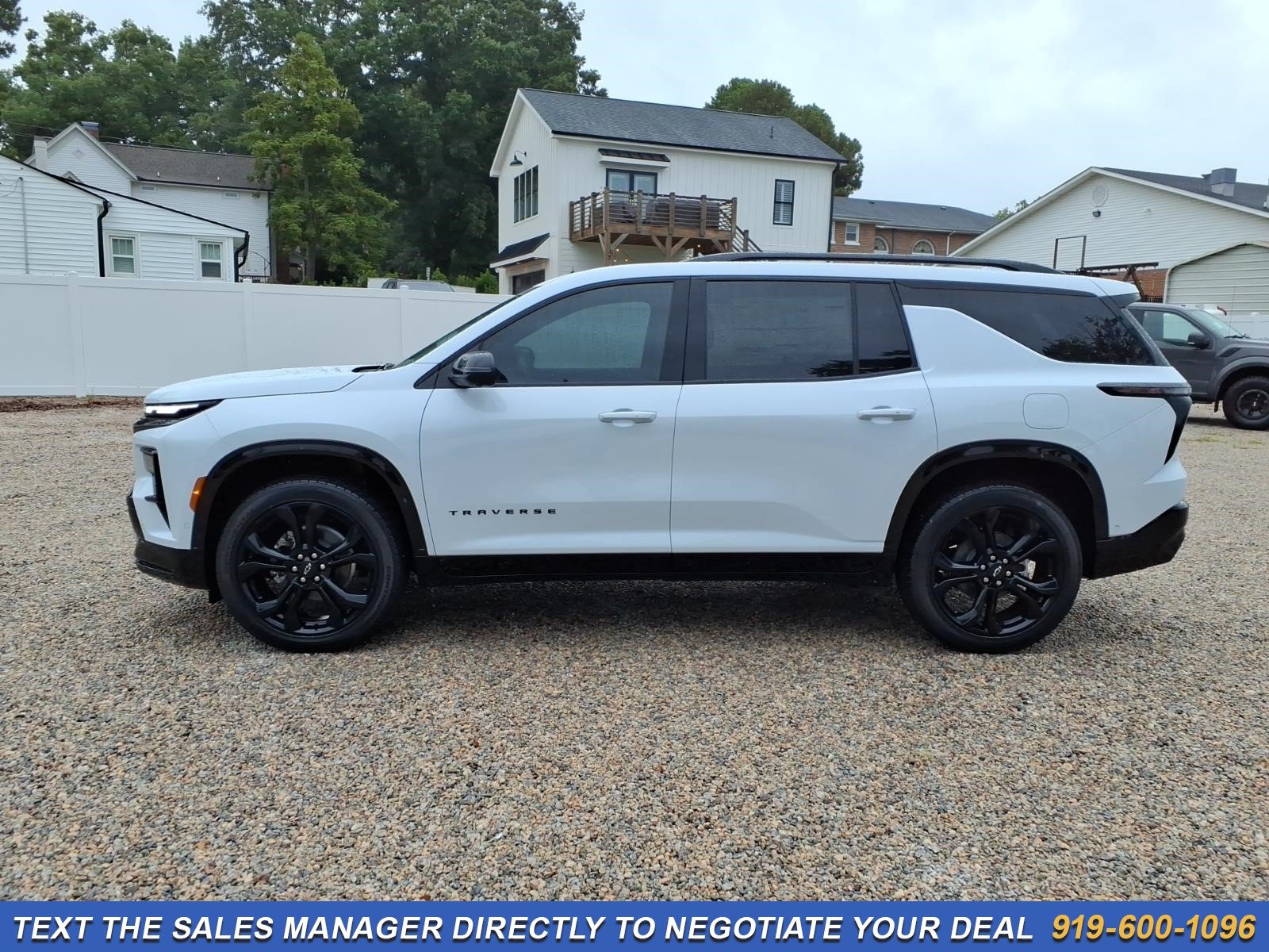 New 2027 Chevrolet Traverse RS FWD image 4