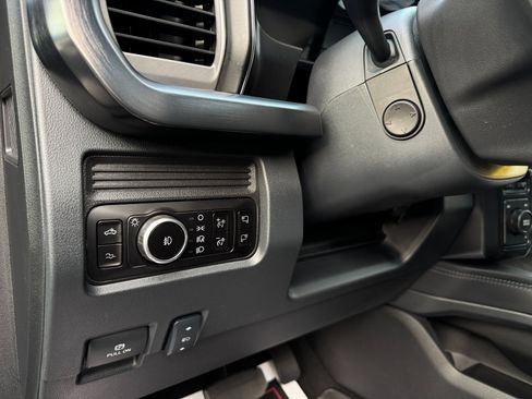 Used 2025 Ford F450 Platinum w/ FX4 Off-Road Package image 56