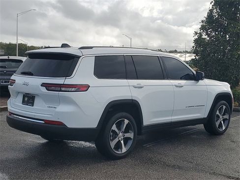 Used 2023 Jeep Grand Cherokee L Limited image 4