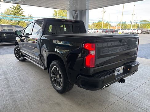Used 2025 Chevrolet Silverado 1500 High Country w/ Technology Package image 4