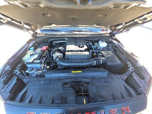 Used 2023 Nissan Frontier Pro-X w/ Pro-X Premium Package image 30