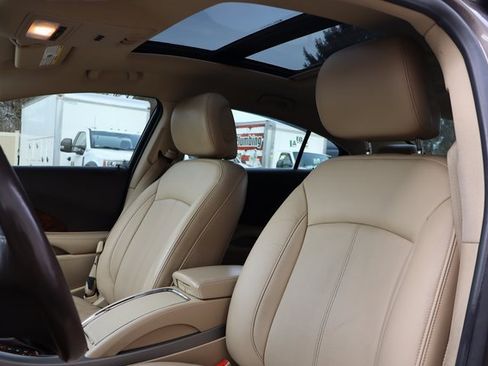 Used 2011 Buick LaCrosse CXS image 4