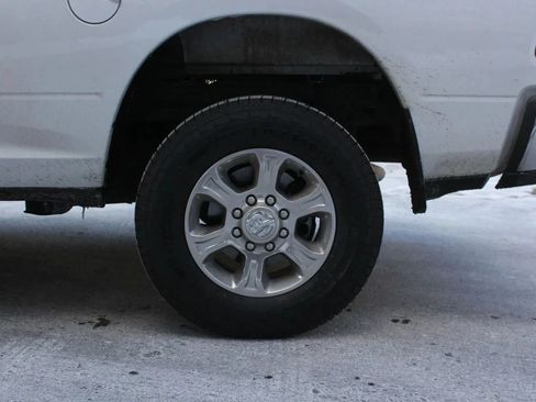 Used 2024 RAM 2500 Big Horn AWD/4WD image 10