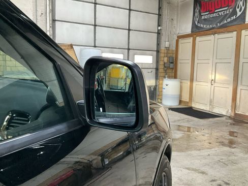 Used 2019 Dodge Durango R/T w/ Technology Group image 30