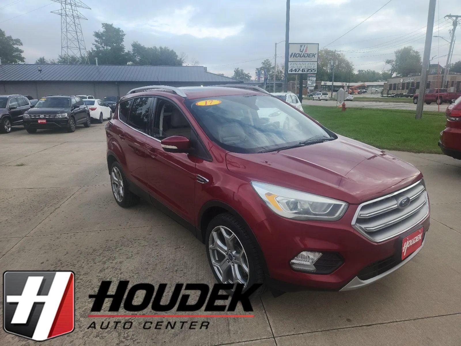Used 2017 Ford Escape Titanium AWD/4WD image 1