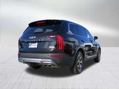 Used 2022 Kia Telluride EX w/ Towing Package image 3