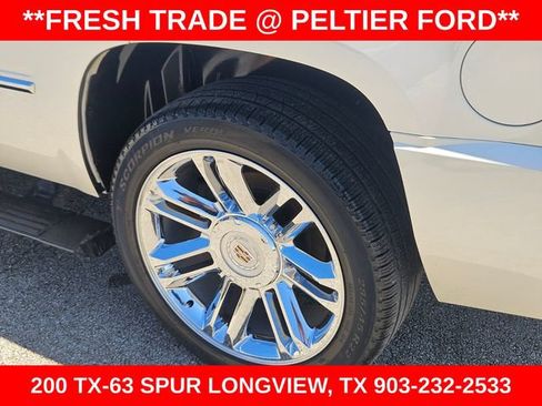 Used 2013 Cadillac Escalade Platinum RWD image 9