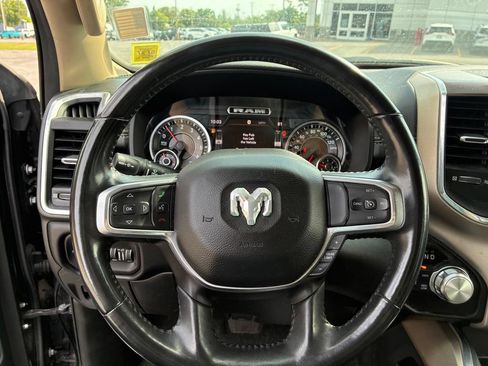 Used 2021 RAM 1500 Laramie AWD/4WD image 12