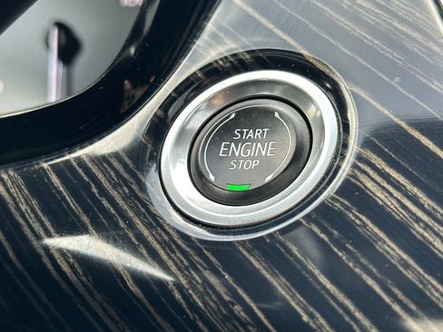 Certified 2024 Cadillac XT6 Premium Luxury image 31