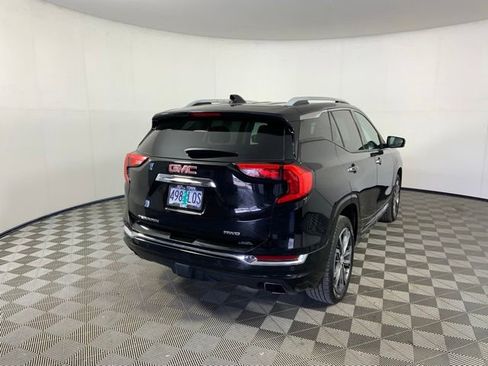 Used 2018 GMC Terrain Denali w/ Advanced Safety Package AWD/4WD image 3