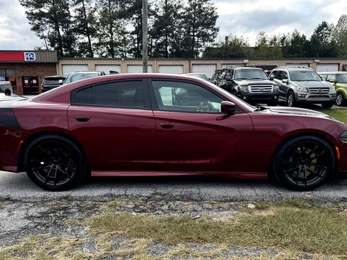Used 2018 Dodge Charger R/T image 8