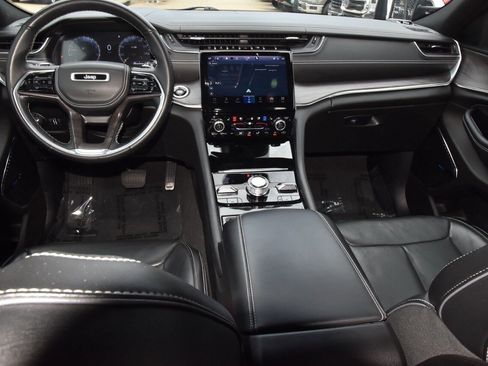 Used 2022 Jeep Grand Cherokee L Overland image 17