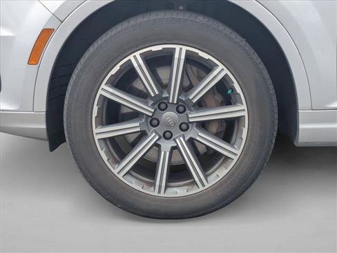 Used 2018 Audi Q7 3.0T Premium Plus w/ Premium Plus Package AWD/4WD image 9